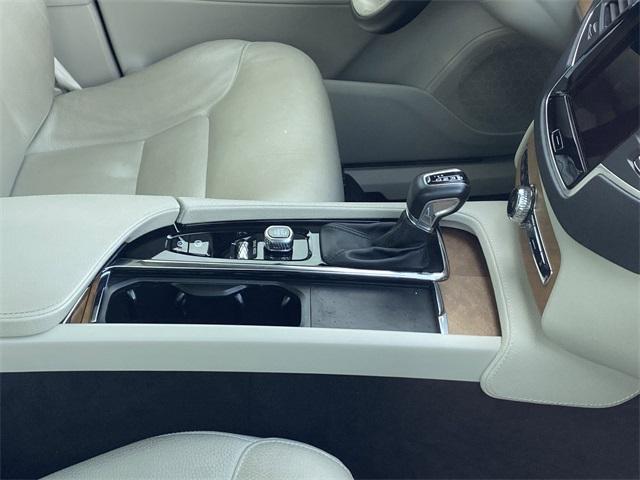 used 2021 Volvo XC90 car, priced at $31,999