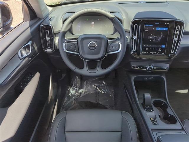 new 2025 Volvo XC40 car, priced at $46,485