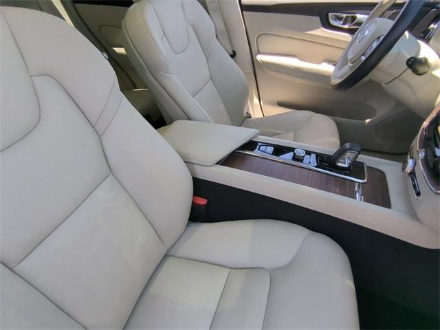 used 2022 Volvo XC60 car, priced at $30,999