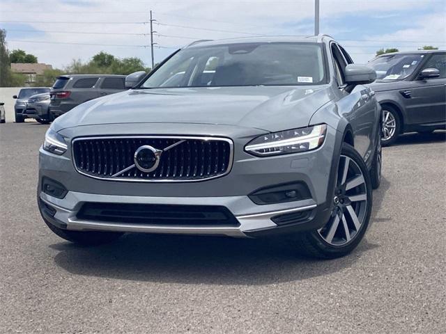 new 2025 Volvo V90 Cross Country car, priced at $69,080