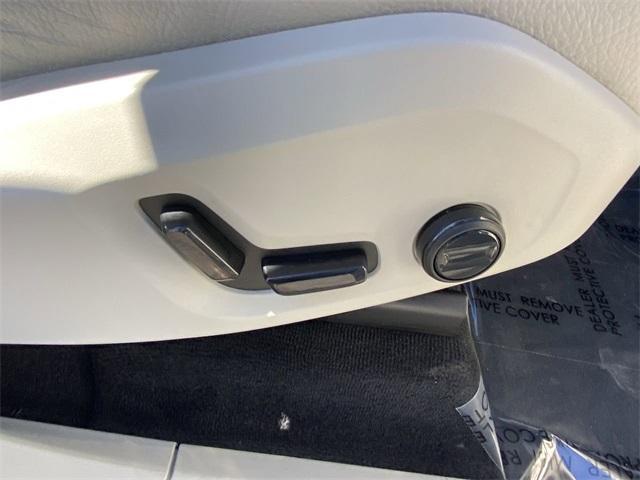 used 2022 Volvo XC90 car, priced at $35,999