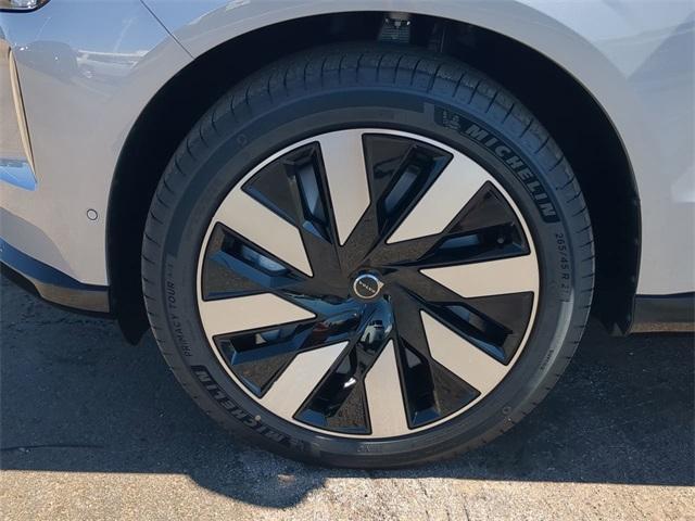 new 2025 Volvo EX90 car, priced at $88,945