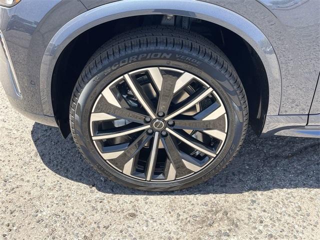 new 2025 Volvo XC90 car, priced at $66,445