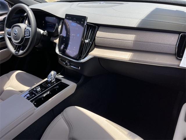 new 2025 Volvo XC90 car, priced at $66,445