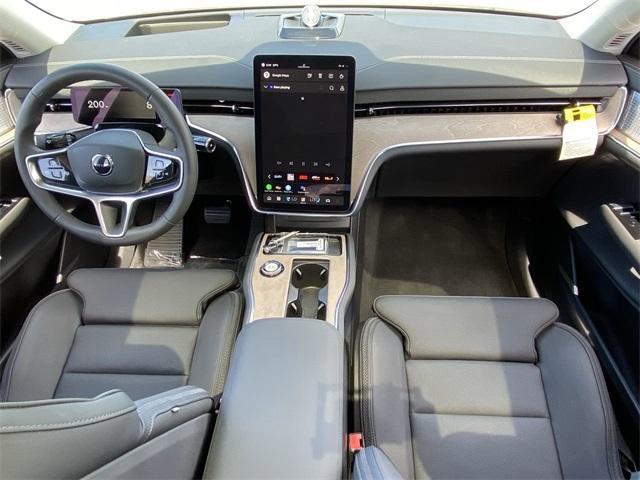 new 2025 Volvo EX90 car, priced at $94,935