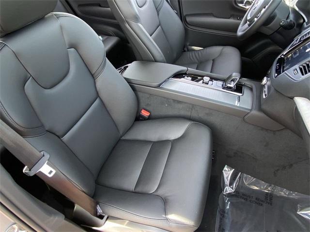 new 2025 Volvo XC90 car, priced at $60,705