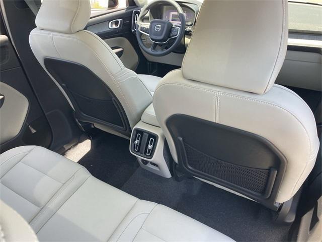 new 2025 Volvo XC40 car, priced at $50,825