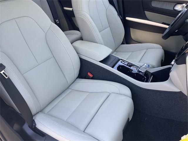 new 2025 Volvo XC40 car, priced at $50,825