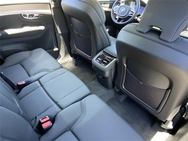 new 2025 Volvo XC90 car, priced at $70,280