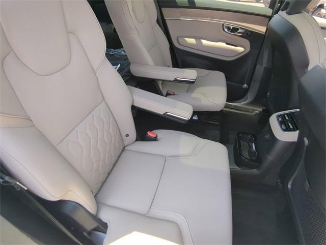 new 2025 Volvo XC90 Plug-In Hybrid car, priced at $79,695