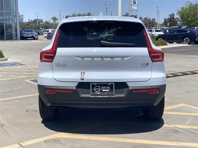 new 2025 Volvo XC40 car, priced at $50,025