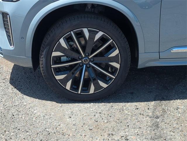 new 2025 Volvo XC90 Plug-In Hybrid car, priced at $78,805