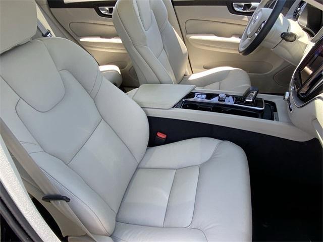 new 2025 Volvo XC60 car, priced at $56,550