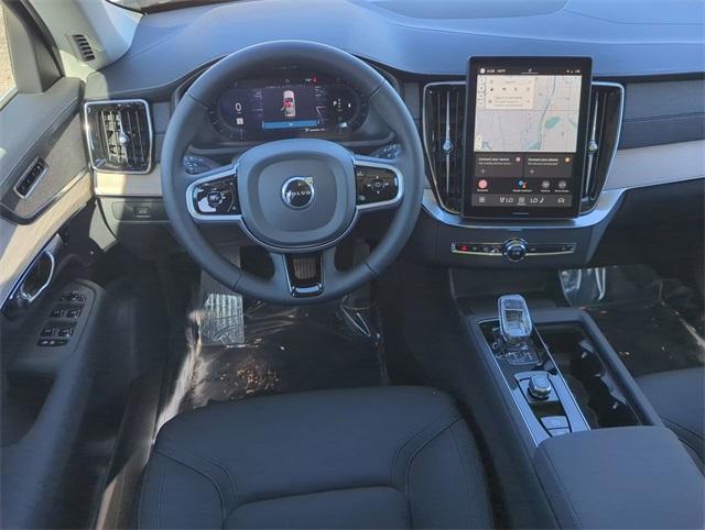 new 2025 Volvo XC90 car, priced at $61,045