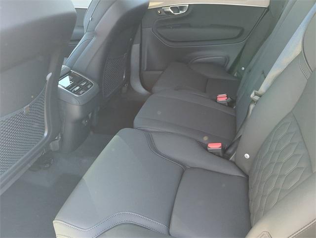 new 2025 Volvo XC90 car, priced at $61,045