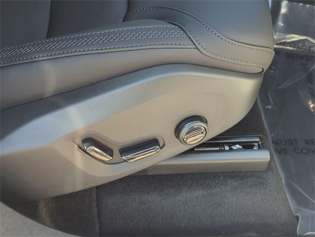 new 2025 Volvo XC90 car, priced at $61,045