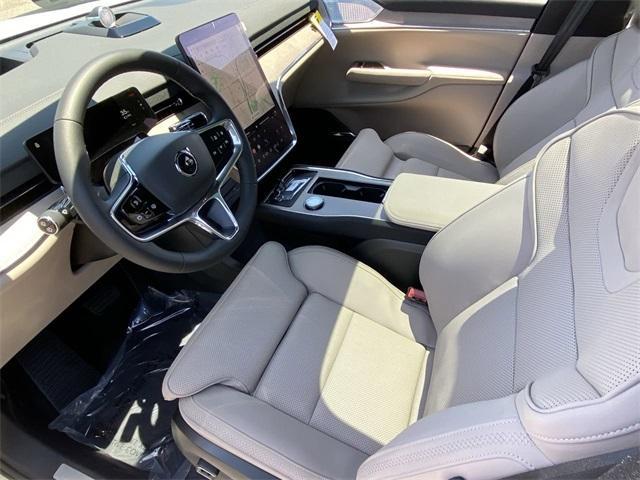 new 2025 Volvo EX90 car, priced at $91,535