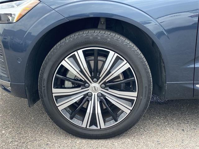 used 2022 Volvo XC60 car, priced at $36,999