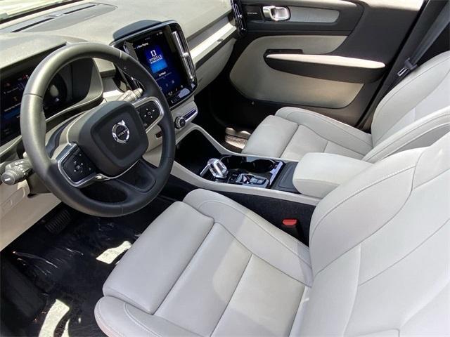 new 2025 Volvo XC40 car, priced at $51,145