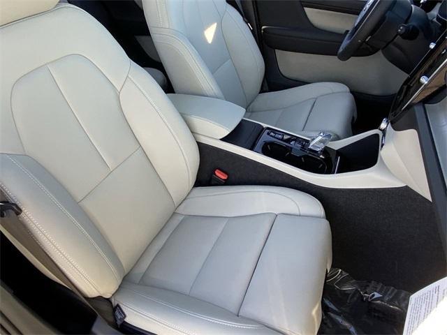 new 2024 Volvo XC40 car, priced at $49,005