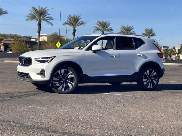 new 2024 Volvo XC40 car, priced at $49,005