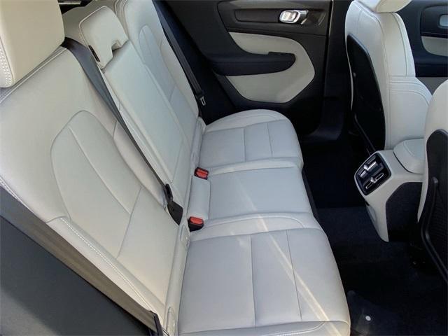 new 2024 Volvo XC40 car, priced at $49,005