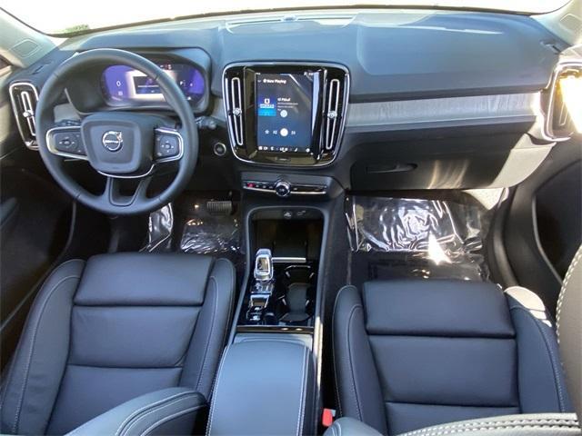 new 2025 Volvo XC40 car, priced at $48,335