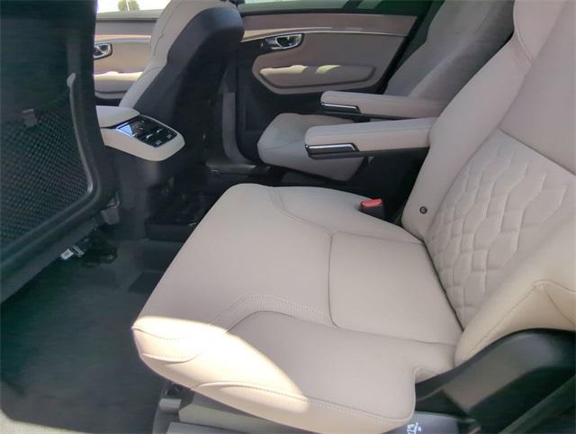 new 2025 Volvo XC90 car, priced at $67,440
