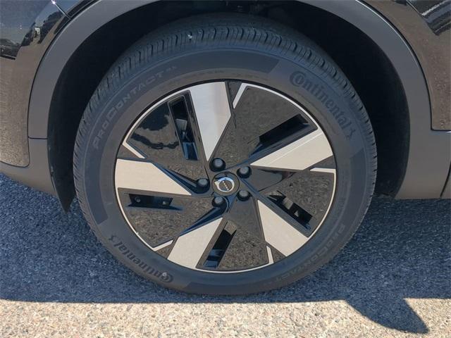 new 2025 Volvo EX40 car, priced at $57,990