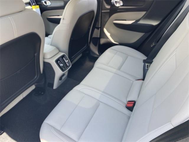 new 2025 Volvo XC40 car, priced at $50,825