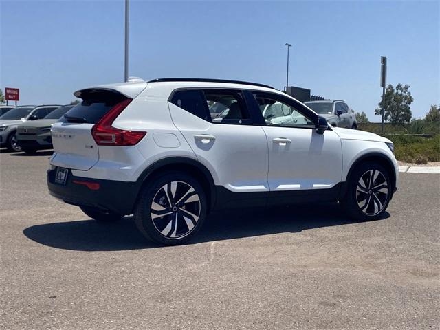 new 2025 Volvo XC40 car, priced at $50,825