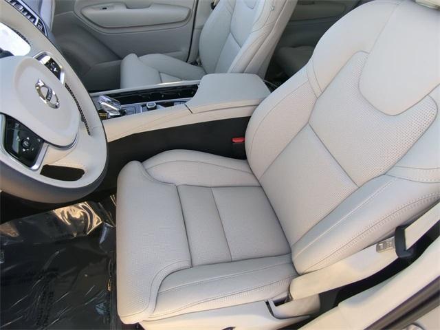 new 2025 Volvo XC90 car, priced at $74,365