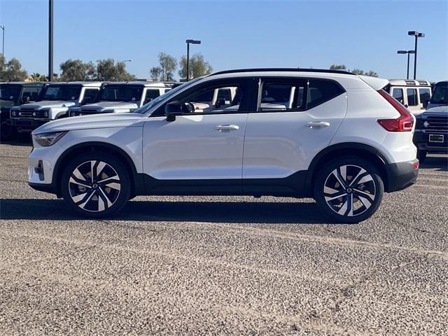 new 2025 Volvo XC40 car, priced at $51,015