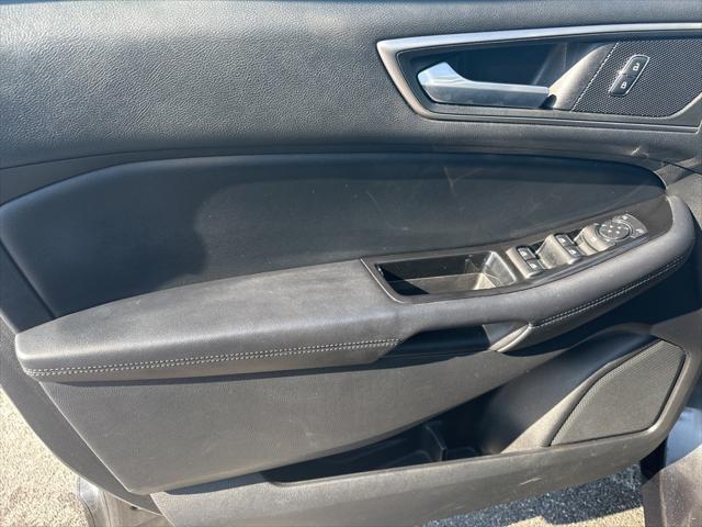 used 2015 Ford Edge car, priced at $12,999