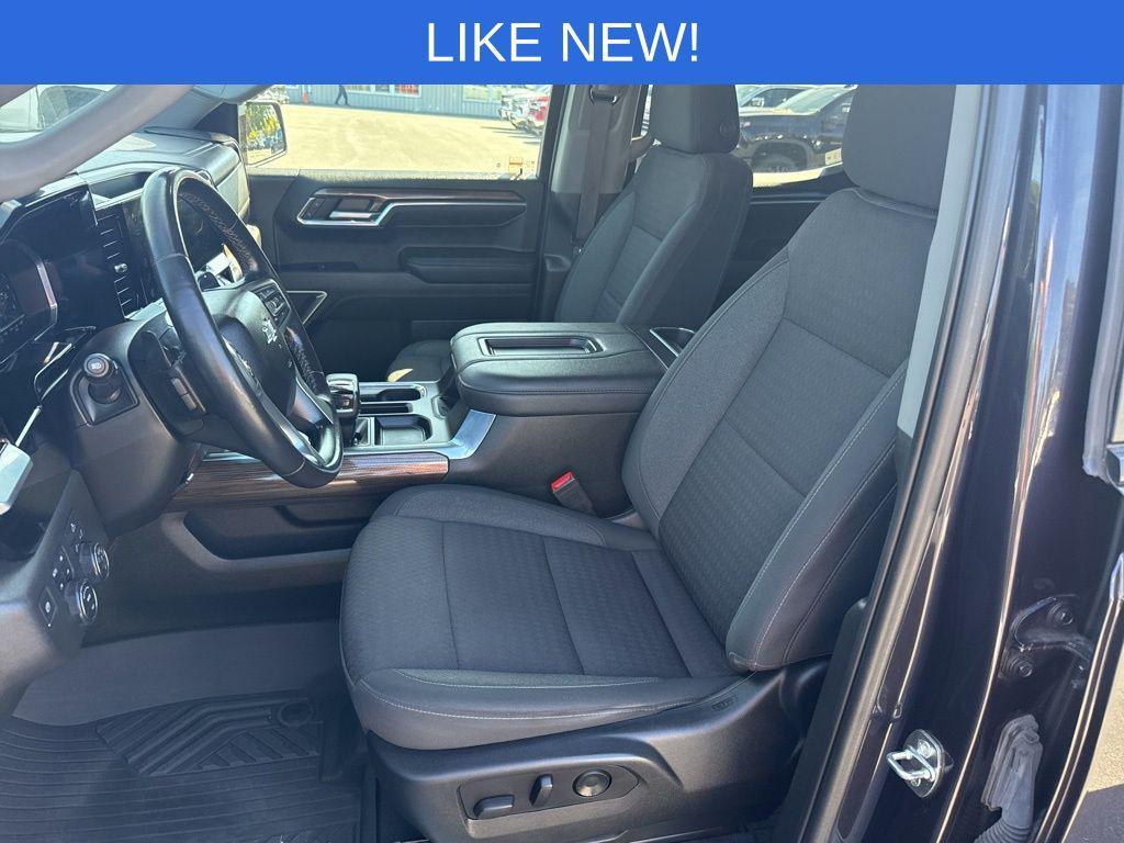 used 2022 Chevrolet Silverado 1500 car, priced at $43,995