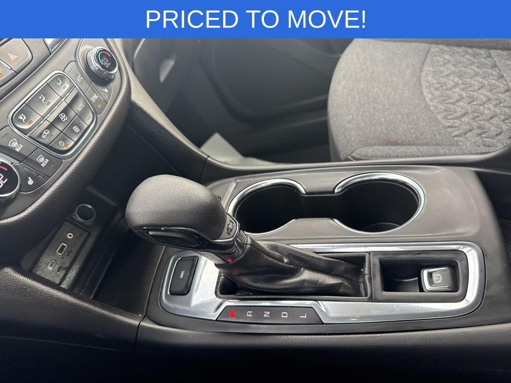 used 2023 Chevrolet Equinox car, priced at $21,995