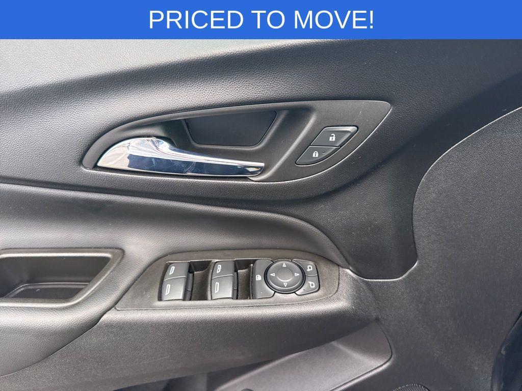 used 2023 Chevrolet Equinox car, priced at $21,995