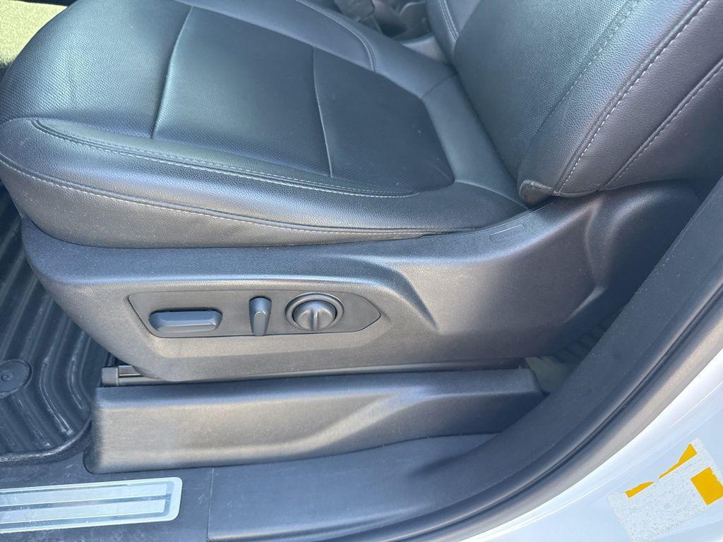 used 2022 Chevrolet Silverado 2500 car, priced at $48,989