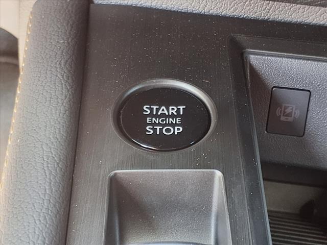 new 2025 Nissan Kicks car, priced at $26,555