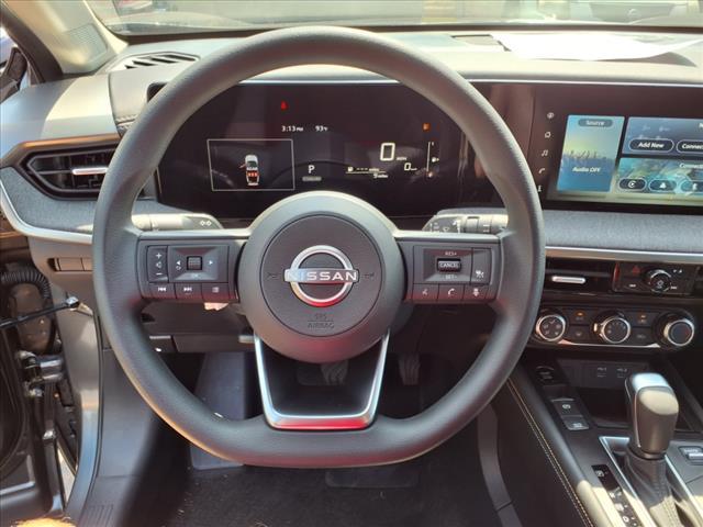 new 2025 Nissan Kicks car, priced at $26,717