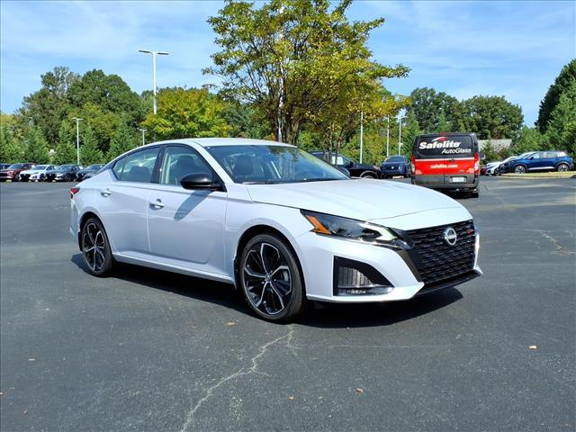 new 2025 Nissan Altima car, priced at $29,895