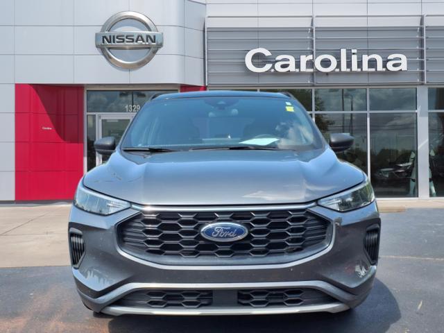 used 2023 Ford Escape car, priced at $23,052
