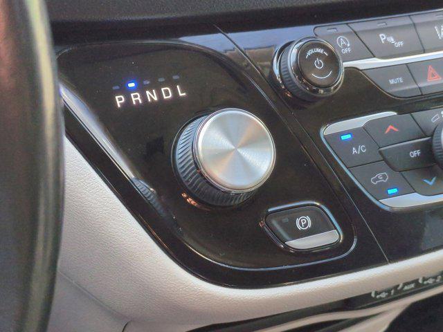 used 2021 Chrysler Pacifica car, priced at $20,851