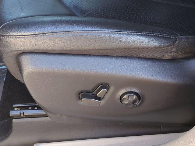 used 2021 Chrysler Pacifica car, priced at $20,851