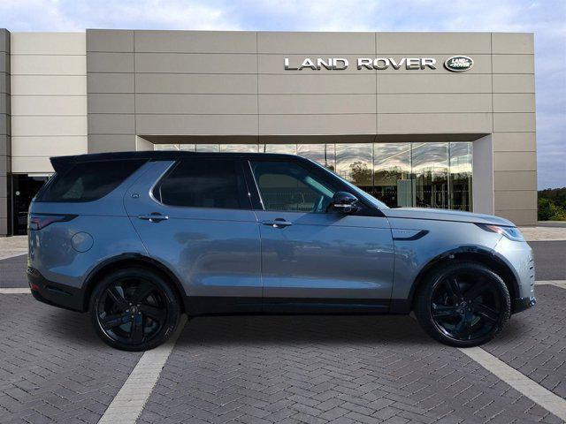 new 2025 Land Rover Discovery car, priced at $86,078