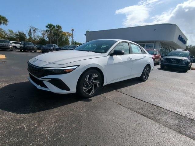 new 2025 Hyundai Elantra car, priced at $25,165