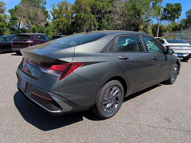 new 2024 Hyundai Elantra car, priced at $25,295