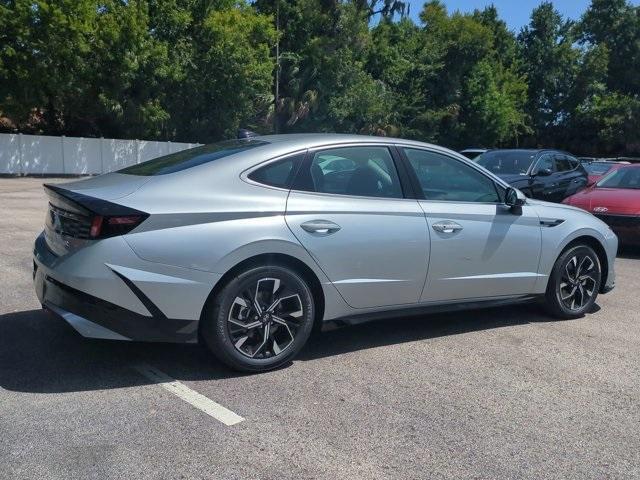 new 2024 Hyundai Sonata car, priced at $29,205