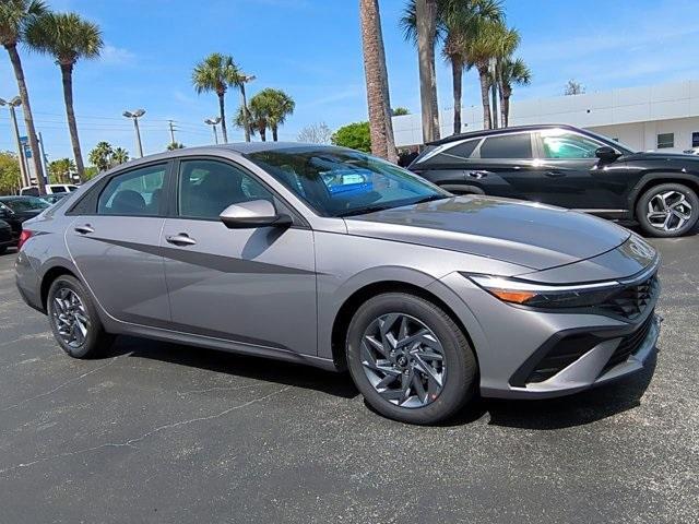 new 2024 Hyundai Elantra car, priced at $25,305