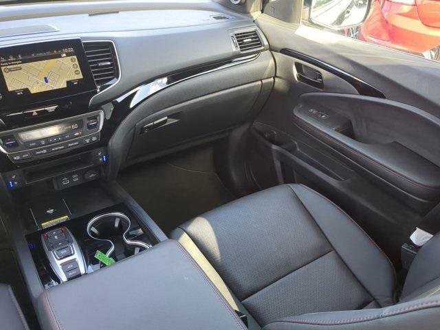 used 2025 Honda Passport car, priced at $41,990